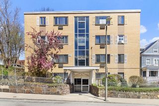 46 Adams St C5, Boston, MA 02122