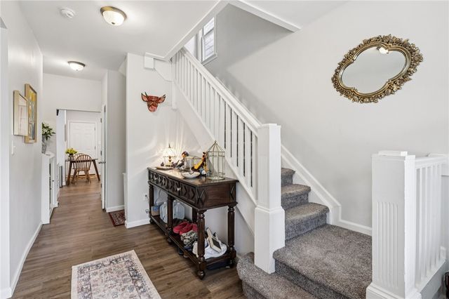 6 Elmont St, Crafton Heights, PA 15205