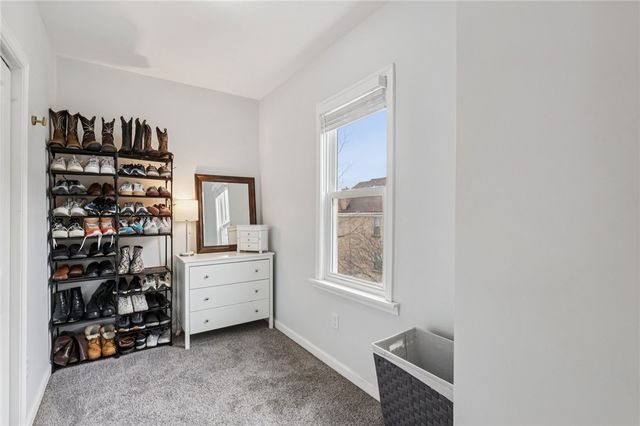 6 Elmont St, Crafton Heights, PA 15205