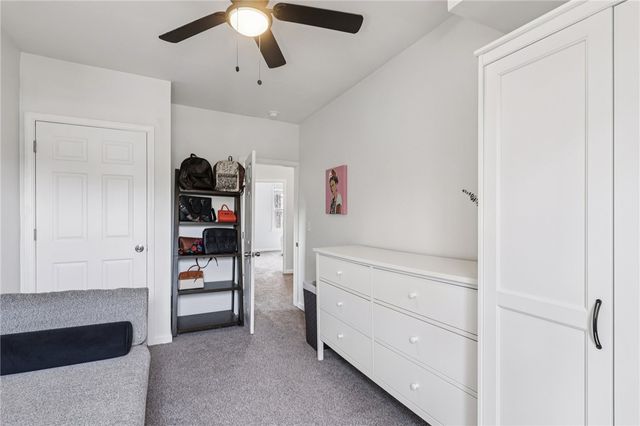 6 Elmont St, Crafton Heights, PA 15205