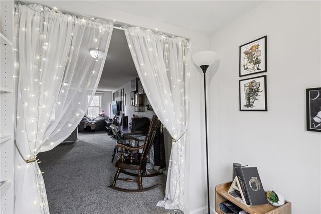 6 Elmont St, Crafton Heights, PA 15205