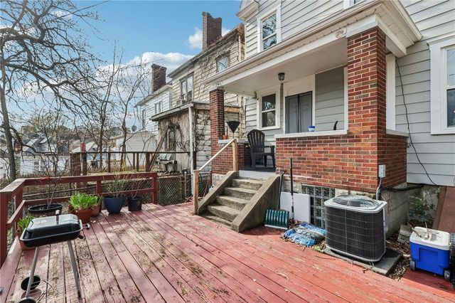 6 Elmont St, Crafton Heights, PA 15205