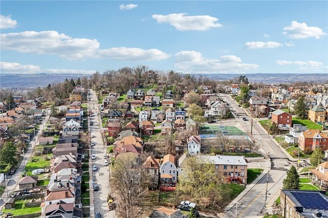 6 Elmont St, Crafton Heights, PA 15205