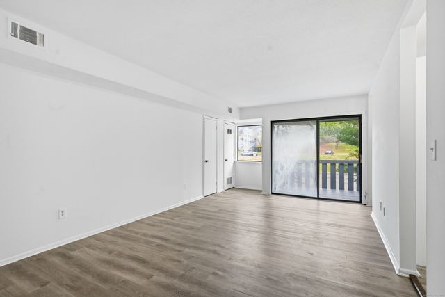 9 Birch Lane K, East Haven, CT 06513