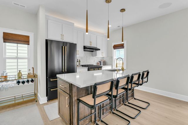 72 Hanover Street, Charleston, SC 29403