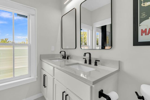 72 Hanover Street, Charleston, SC 29403