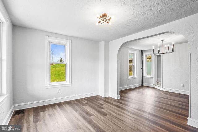 145 N MAIN ST, Spring Grove, PA 17362