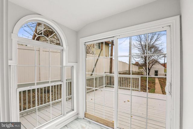 145 N MAIN ST, Spring Grove, PA 17362