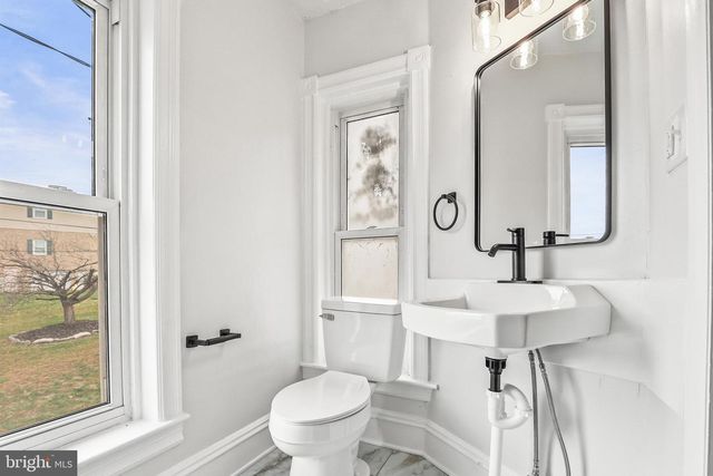 145 N MAIN ST, Spring Grove, PA 17362