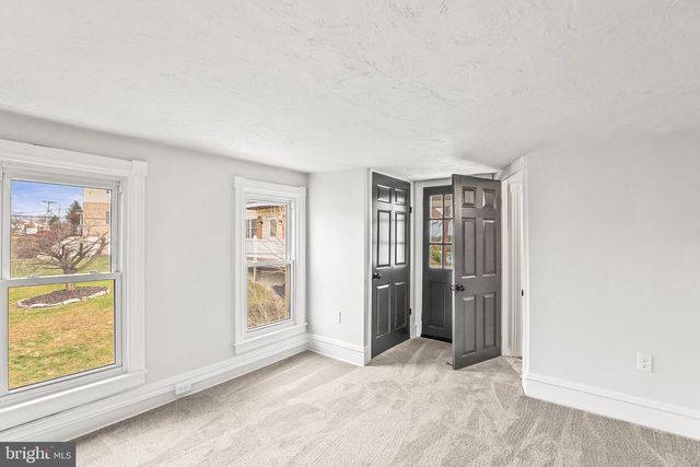 145 N MAIN ST, Spring Grove, PA 17362