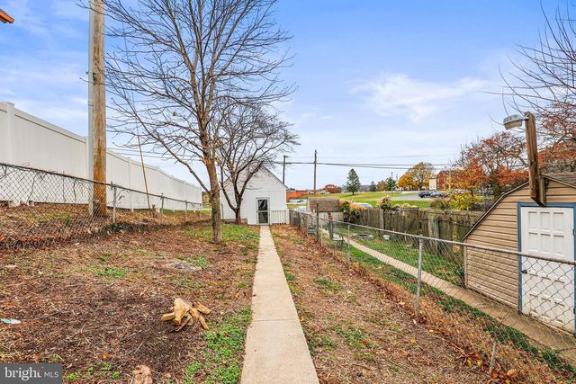 145 N MAIN ST, Spring Grove, PA 17362