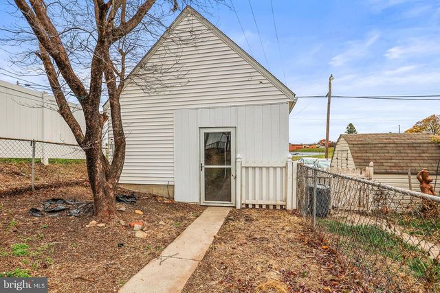 145 N MAIN ST, Spring Grove, PA 17362