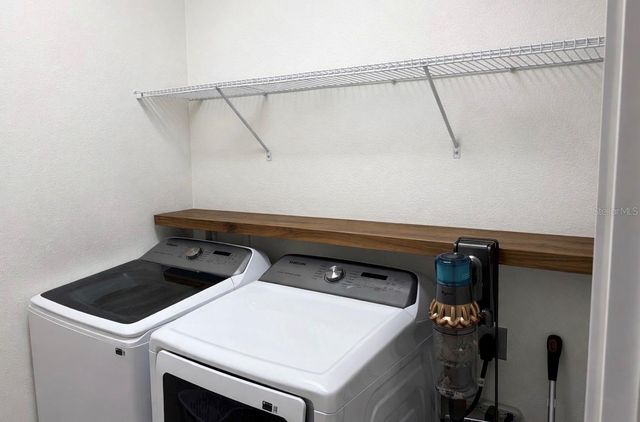 15631 MERLIN AVENUE, Mascotte, FL 34753