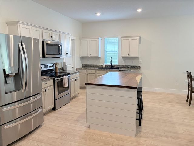 15631 MERLIN AVENUE, Mascotte, FL 34753