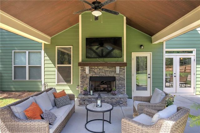 6 Carter Lane SE, Cartersville, GA 30120