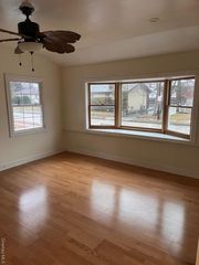 49 Manor Road, Valley Stream, NY 11580