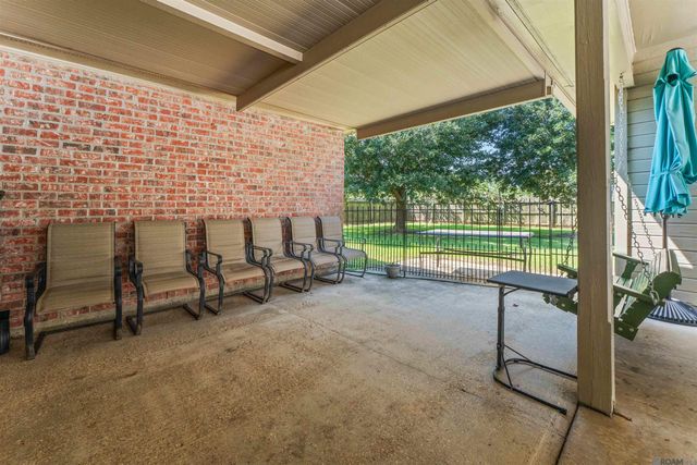 6685 Windwood Dr, Zachary, LA 70791