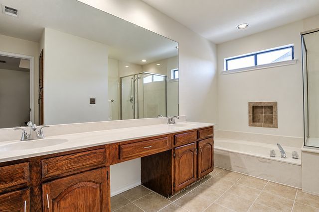 5100 Verde Valley Lane 280, Dallas, TX 75254