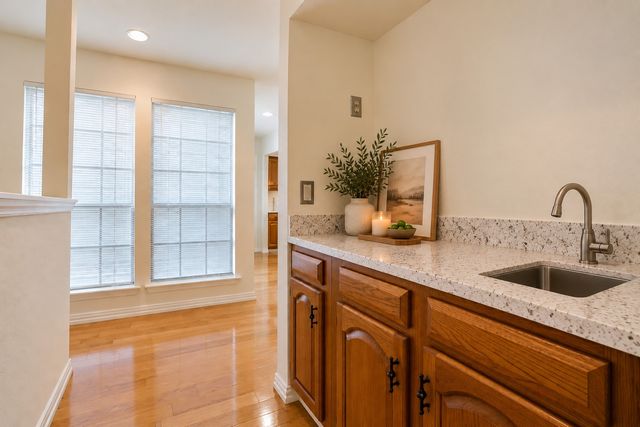 5100 Verde Valley Lane 280, Dallas, TX 75254