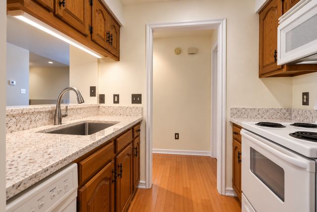 5100 Verde Valley Lane 280, Dallas, TX 75254