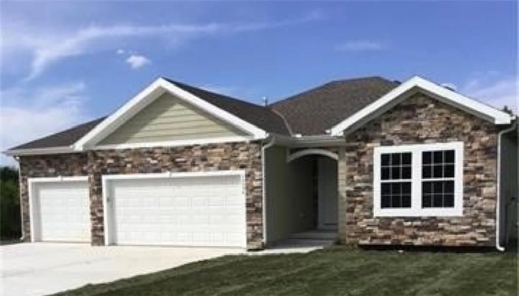 10506 Augusta Drive, Kansas City, KS 66109