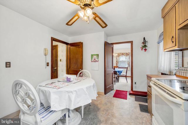 546 ARLINGTON AVE, Folsom, PA 19033