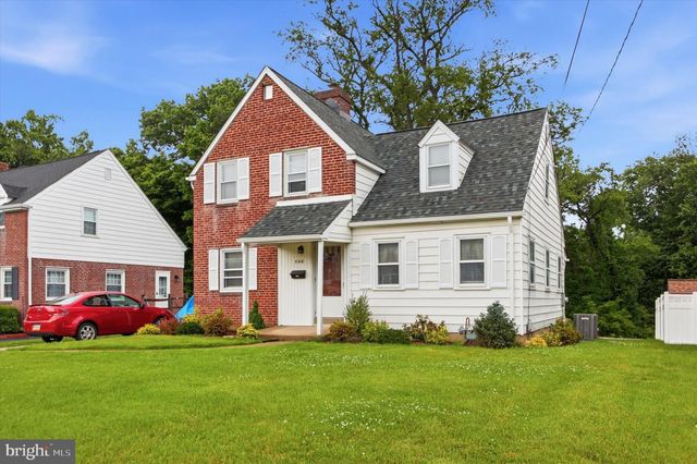 546 ARLINGTON AVE, Folsom, PA 19033