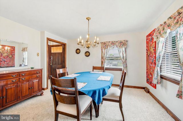 546 ARLINGTON AVE, Folsom, PA 19033