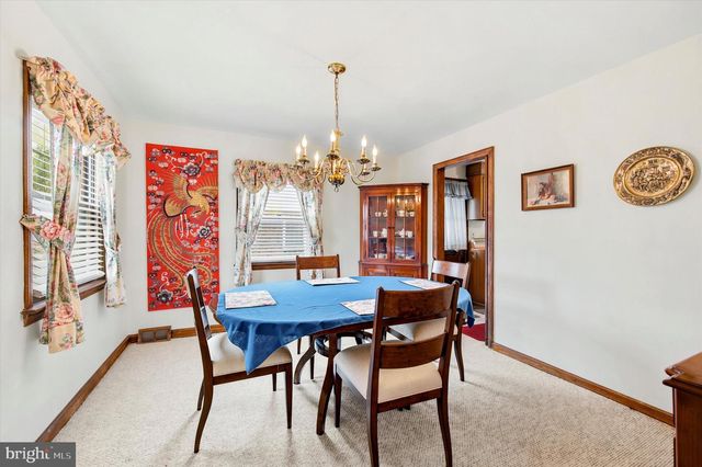 546 ARLINGTON AVE, Folsom, PA 19033