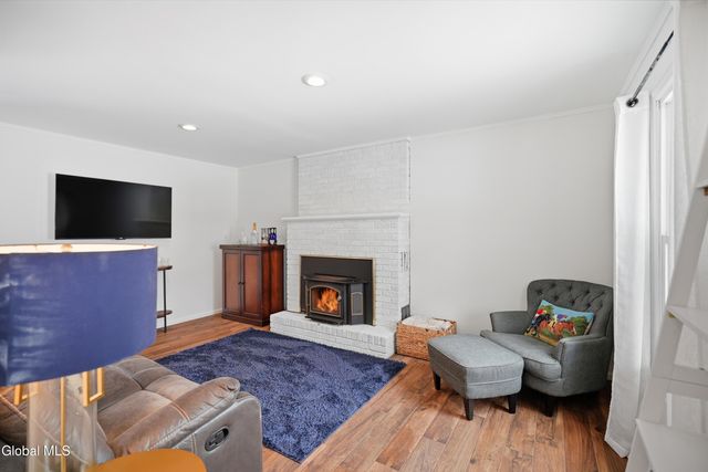 32 Friar Tuck Way, Saratoga Springs, NY 12866