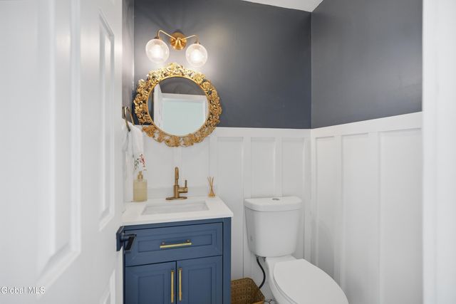 32 Friar Tuck Way, Saratoga Springs, NY 12866