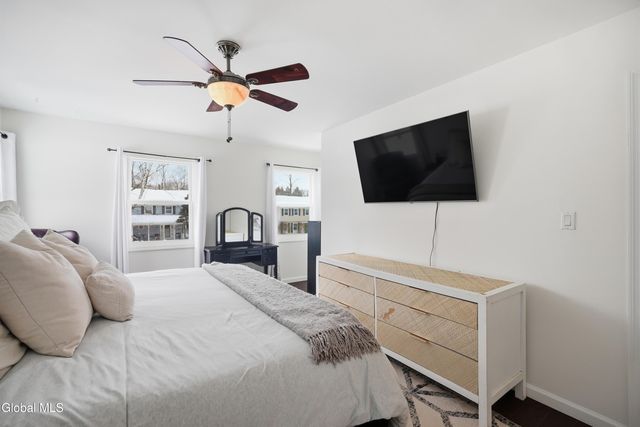 32 Friar Tuck Way, Saratoga Springs, NY 12866