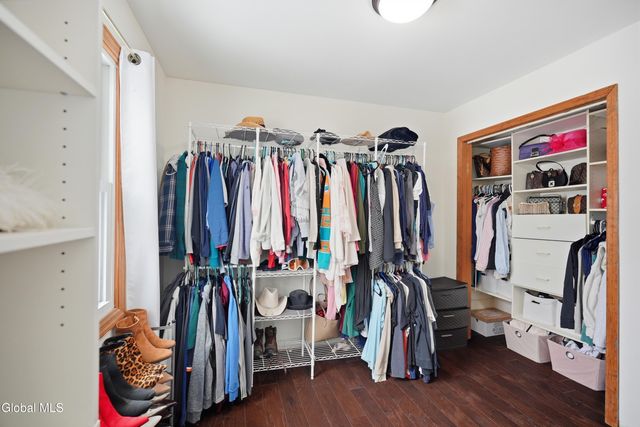 32 Friar Tuck Way, Saratoga Springs, NY 12866