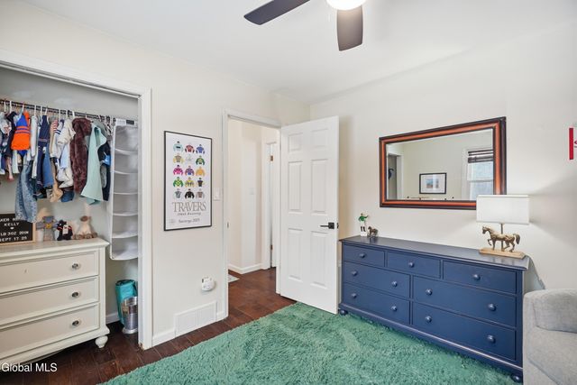 32 Friar Tuck Way, Saratoga Springs, NY 12866