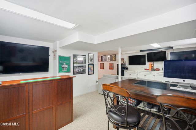 32 Friar Tuck Way, Saratoga Springs, NY 12866