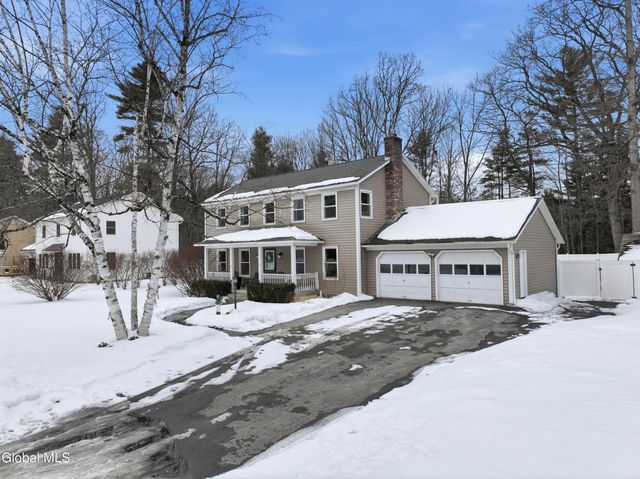 32 Friar Tuck Way, Saratoga Springs, NY 12866
