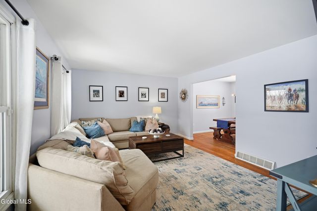 32 Friar Tuck Way, Saratoga Springs, NY 12866