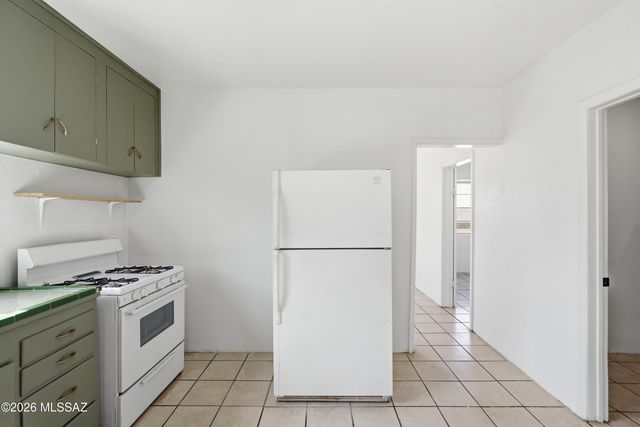 1432 N Columbus Boulevard, Tucson, AZ 85712