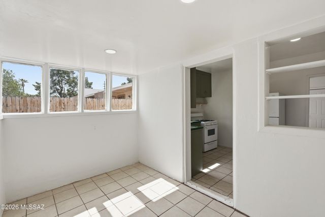 1432 N Columbus Boulevard, Tucson, AZ 85712