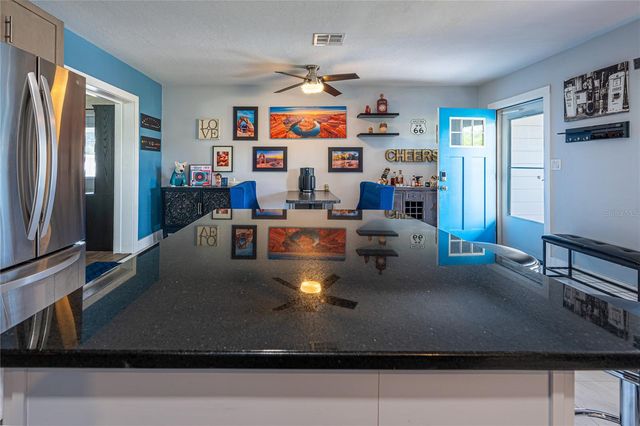 5760 3RD AVENUE N, St Petersburg, FL 33710
