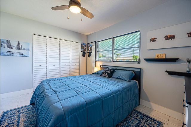 5760 3RD AVENUE N, St Petersburg, FL 33710