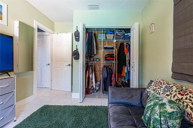 5760 3RD AVENUE N, St Petersburg, FL 33710