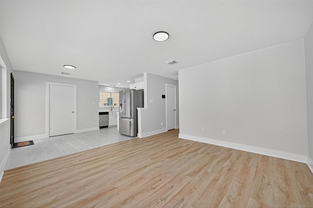 19515 Fletcher Way Drive, Houston, TX 77073