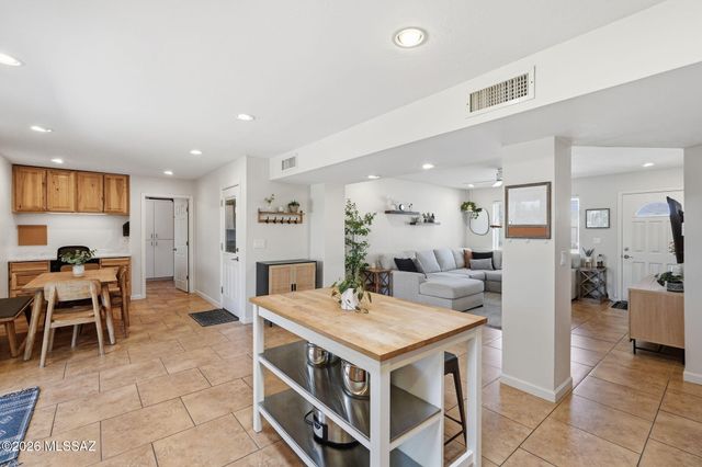 9224 E Baker Street, Tucson, AZ 85710