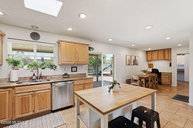 9224 E Baker Street, Tucson, AZ 85710