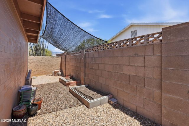 9224 E Baker Street, Tucson, AZ 85710