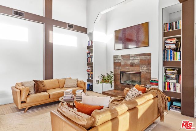 2473 La Condesa Drive, Los Angeles, CA 90049