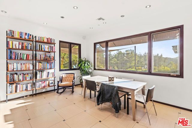 2473 La Condesa Drive, Los Angeles, CA 90049