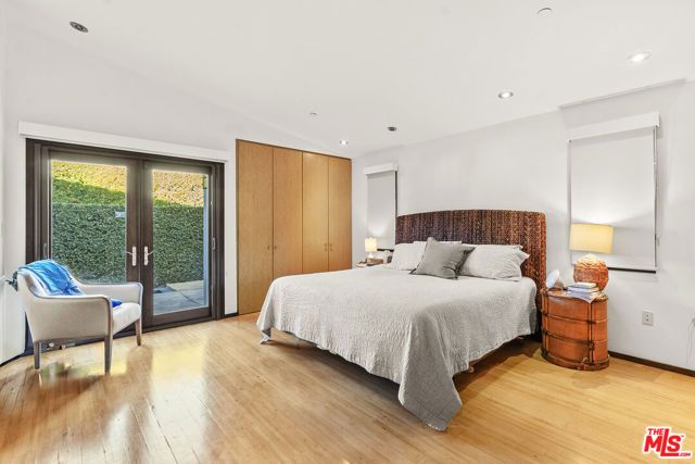 2473 La Condesa Drive, Los Angeles, CA 90049