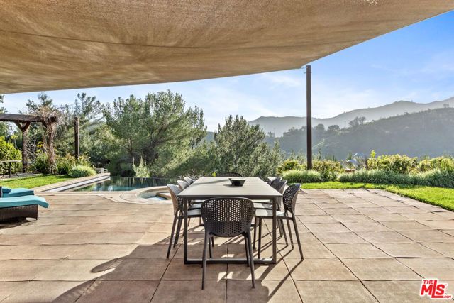 2473 La Condesa Drive, Los Angeles, CA 90049